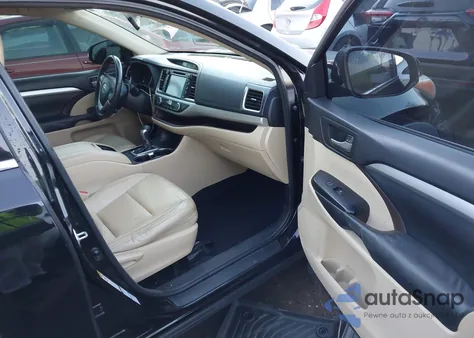 2015 Toyota Highlander Xle V6 z USA, uszkodzony, nr VIN 5TDJKRFH5FS133777